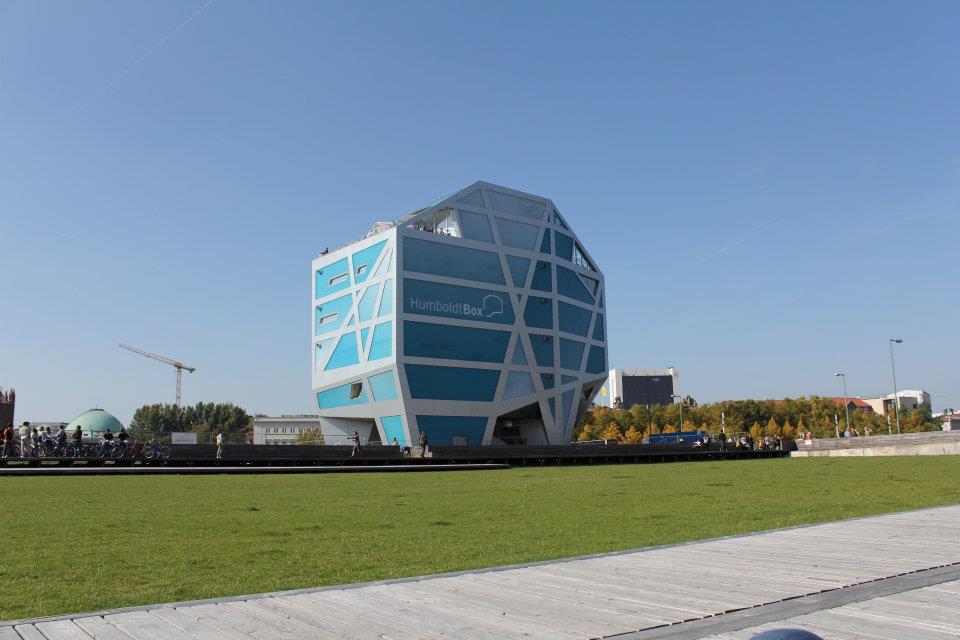 301271_10150303407311711_277564129_n