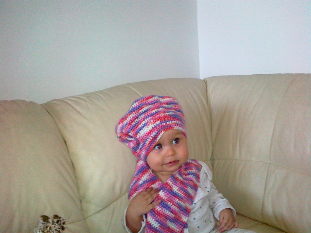 Mi-am luat caciula noua! 001