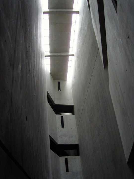 31317_385604376710_6766911_n