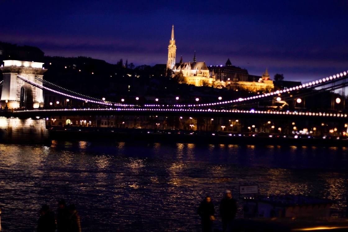 48168601_359370491276008_4086911864636702720_n